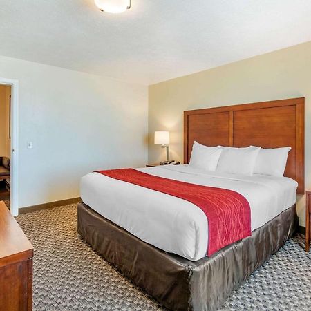 Comfort Inn & Suites Lancaster Antelope Valley Luaran gambar