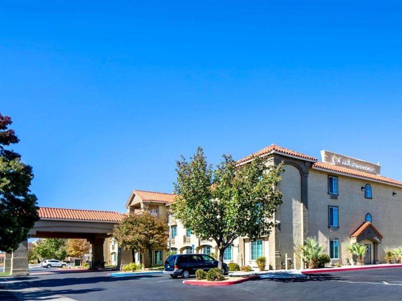 Comfort Inn & Suites Lancaster Antelope Valley Luaran gambar