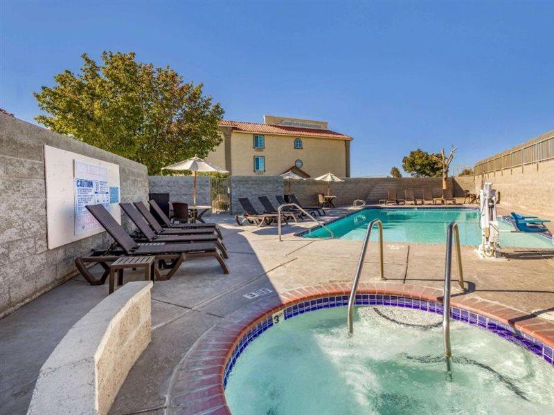 Comfort Inn & Suites Lancaster Antelope Valley Luaran gambar