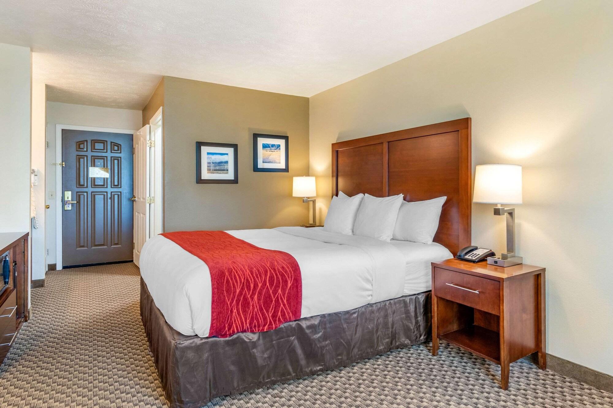 Comfort Inn & Suites Lancaster Antelope Valley Luaran gambar