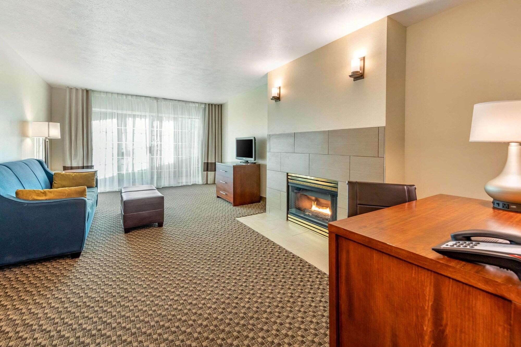 Comfort Inn & Suites Lancaster Antelope Valley Luaran gambar